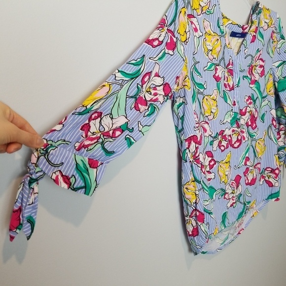 Apt 9 Pin Striped & Tropical Floral Print Tie sleeves Blouse size Medium - Picture 3 of 6